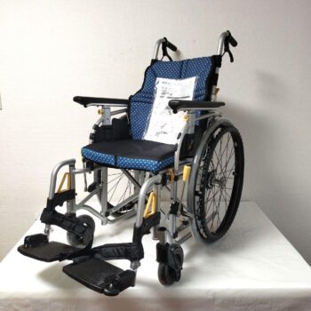 日進医療器　多機能　自走用　ULTRAシリーズ　車椅子　NA-U7