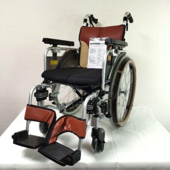 Miki　自走型　多機能　ノーパンクタイヤ　車椅子　skt-1000