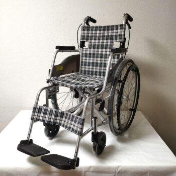 Miki　ミキ　軽量コンパクト　自走用　車椅子　MOC43SP