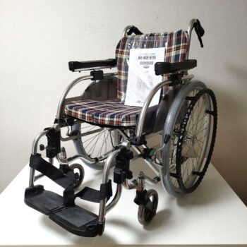 松永製作所　自走用　多機能　車椅子　タイヤ新品　AR-901