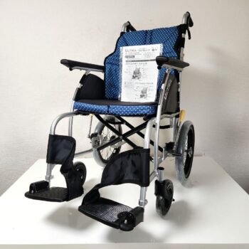 日進医療器　介助用　超軽量　ULTRA　ノーパンクタイヤ　車椅子　NAH-U1