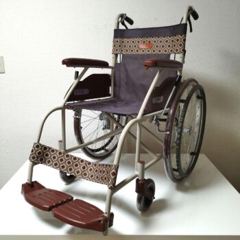 品 番・自走型 エミシア ノーパンクタイヤ