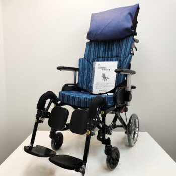 カワムラサイクル　超コンパクト　ティルト＆リクライニング　車椅子　KPFK-12