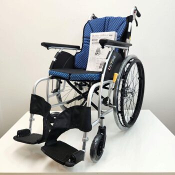 日進医療器　自走用　超軽量　ULTRA　ノーパンクタイヤ　車椅子　NA-U1