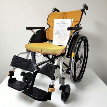 松永製作所　軽量コンパクト　自走用　タイヤ新品　車椅子　NEXT-11B