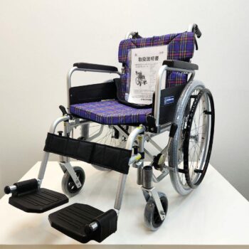 カワムラサイクル　自走用　多機能　タイヤ新品　車椅子　KA820B