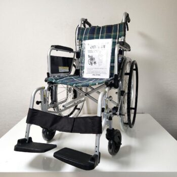 カワムラサイクル 自走用 多機能 軽量 車椅子 ノーパンクタイヤ KA822L