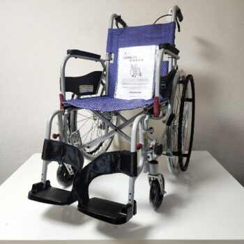 カワムラサイクル　自走用　超軽量　多機能　車椅子　ふわりすプラス
