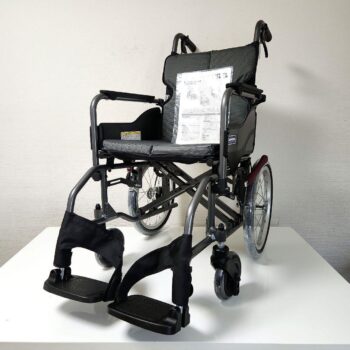 カワムラサイクル　介助用　ノーパンクタイヤ　車椅子　KMD-A16-42
