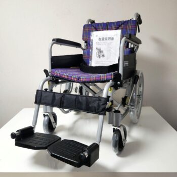 カワムラサイクル　介助用　多機能　車椅子　KA816B