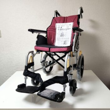 日進医療器　介助用　多機能　超軽量　ノーパンクタイヤ　車椅子　NAH-U2W