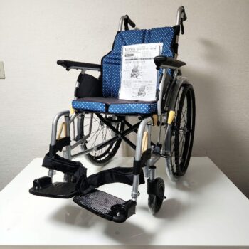 日進医療器　自走用　多機能　ULTRA　車椅子　NA-U2W