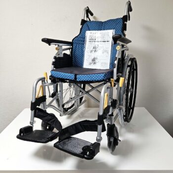 日進医療器　自走用　多機能　軽量　ノーパンクタイヤ　車椅子　NA-U7