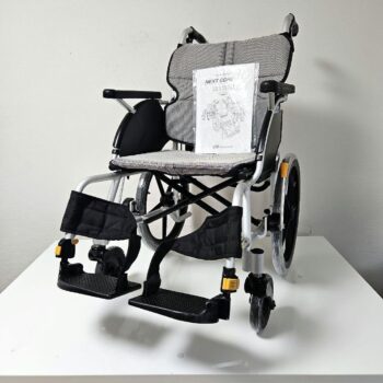 松永製作所　介助用　軽量コンパクト　車椅子　NEXT-21B